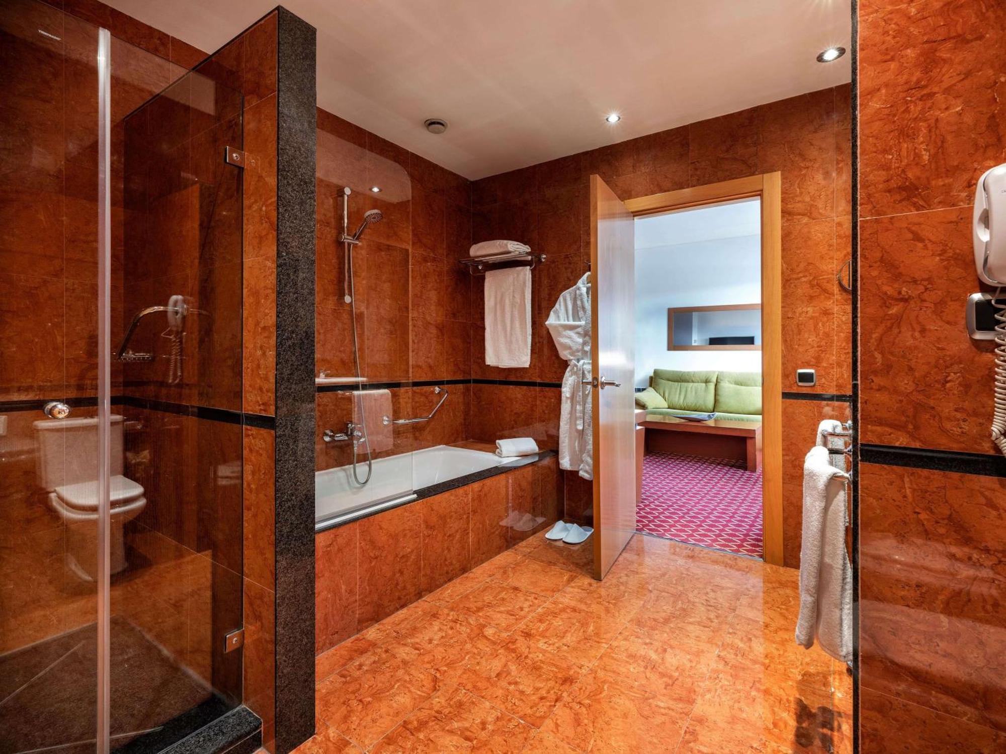 Hotel Zentral León Eksteriør bilde