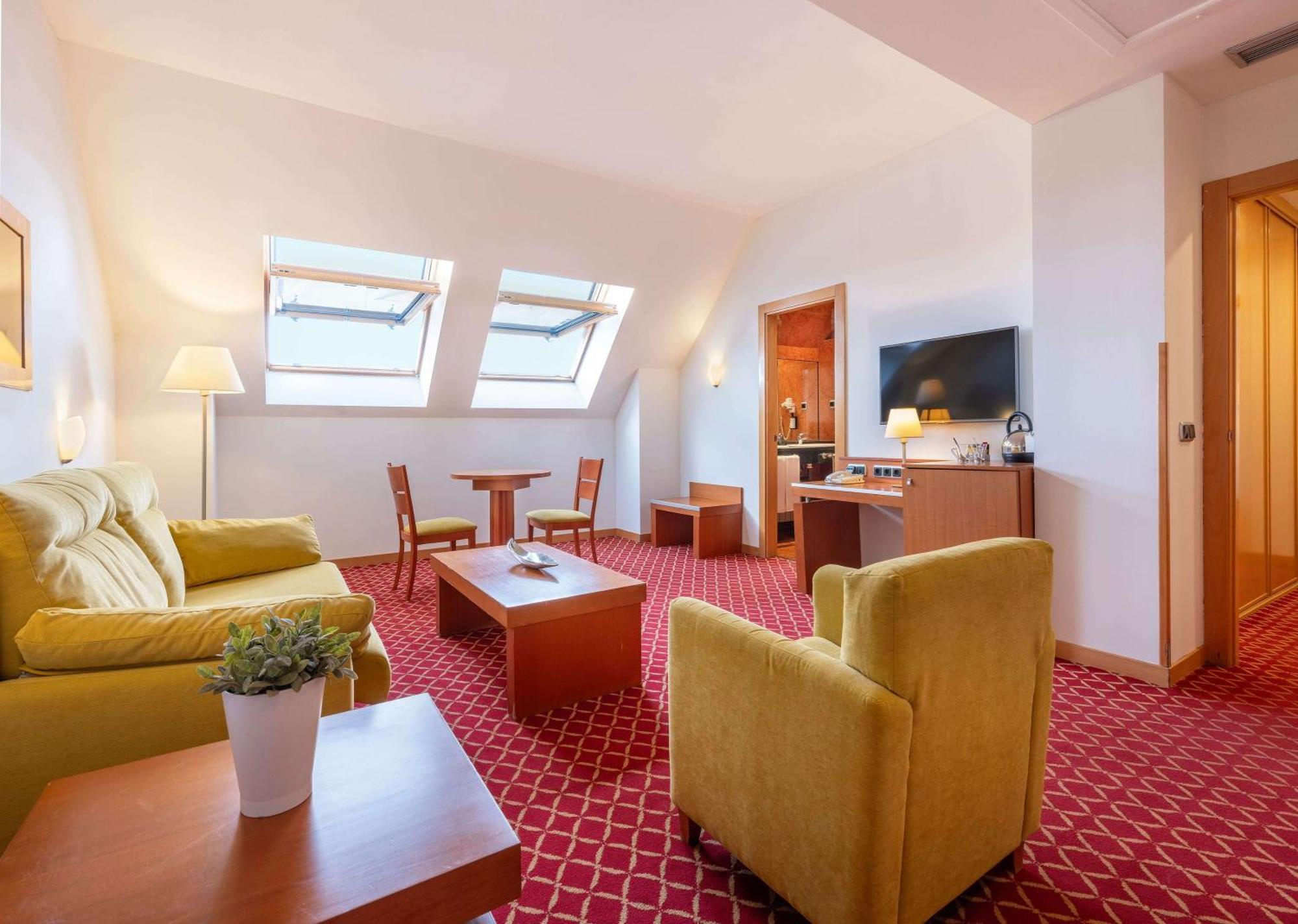 Hotel Zentral León Eksteriør bilde